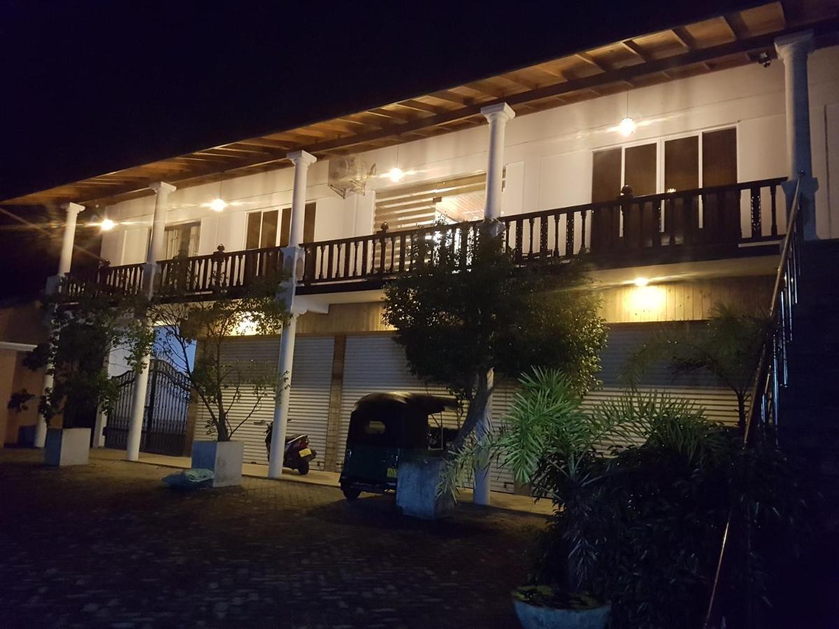 Gg Lodge Mirissa Bagian luar foto